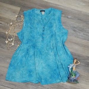 Cocomo blue water dyed sleeveless blouse sz L